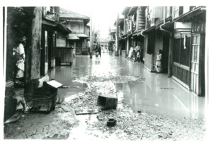 庄川洪水、減水し始めた通り（1934年）